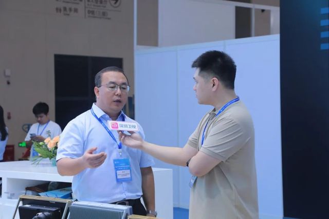 完美体育官网中国航空工业集团计算所亮相2024深圳eVTOL产业发展大会暨低空经济展览会(图5)